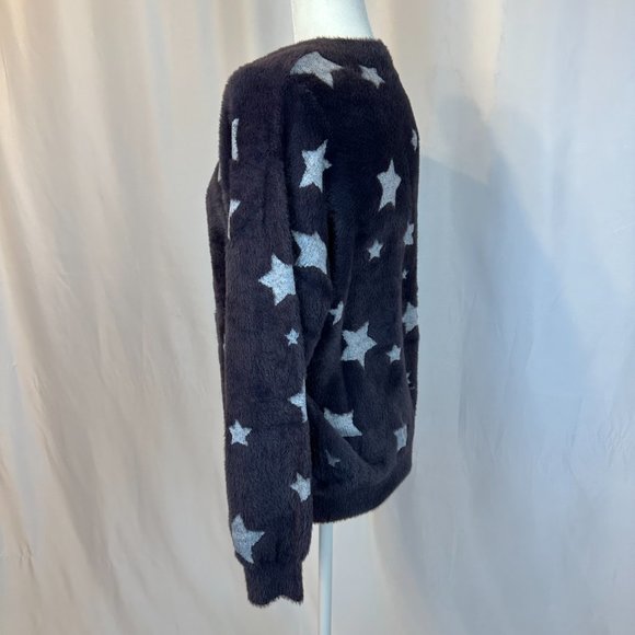 NWT - Simply Southern Fuzzy, Extremely Cozy & Cute Star Sweater. - Picture 4 of 9